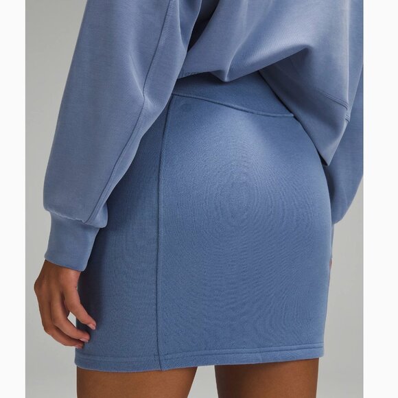 Lululemon Scuba High Rise Waisted Mini Skirt Knit Fleece Preppy Tennis Prep - M - Picture 3 of 10